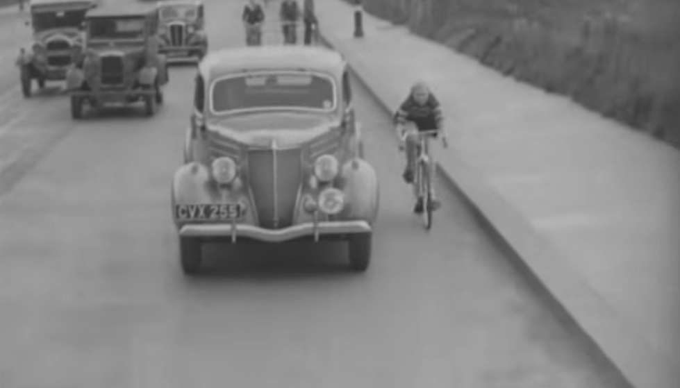 This 1936 ‘Bicycle Etiquette’ Film Puts Bikers In Their Place