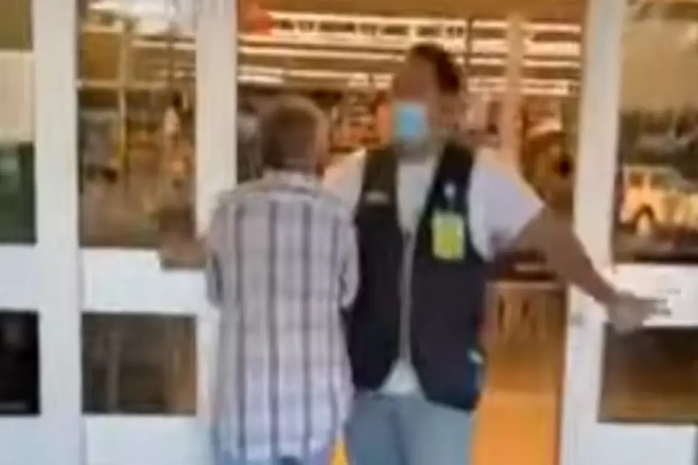 Man Tries To Fight Walmart Employees Over Face Mask Requirements