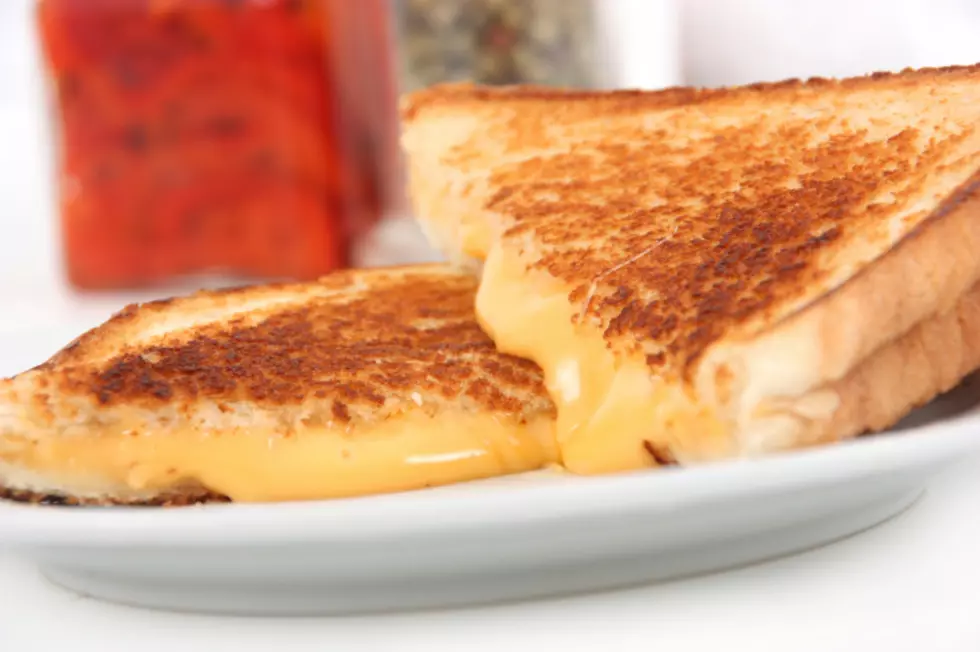 How Many Slices Of Cheese Go On A Grilled Cheese?