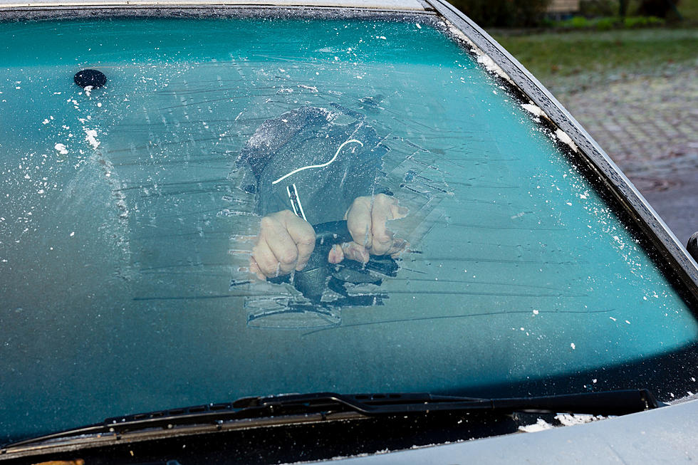 Snow… In March… In Southwest Oklahoma… 2022 Is Weird