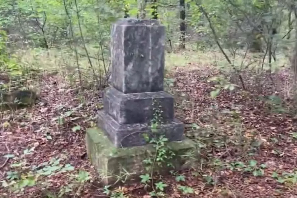 The Ghosts of Outlaws Haunt This Abandoned Oklahoma Cemetery