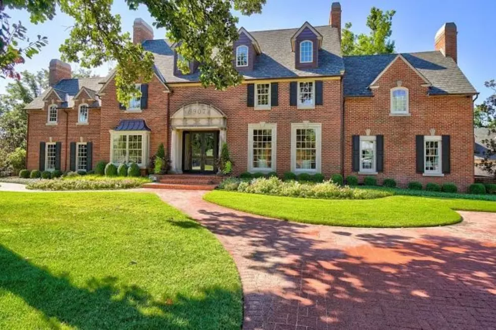 Take a Look Inside This Insane Oklahoma 7.5 Million Dollar Mansion That’s For Sale
