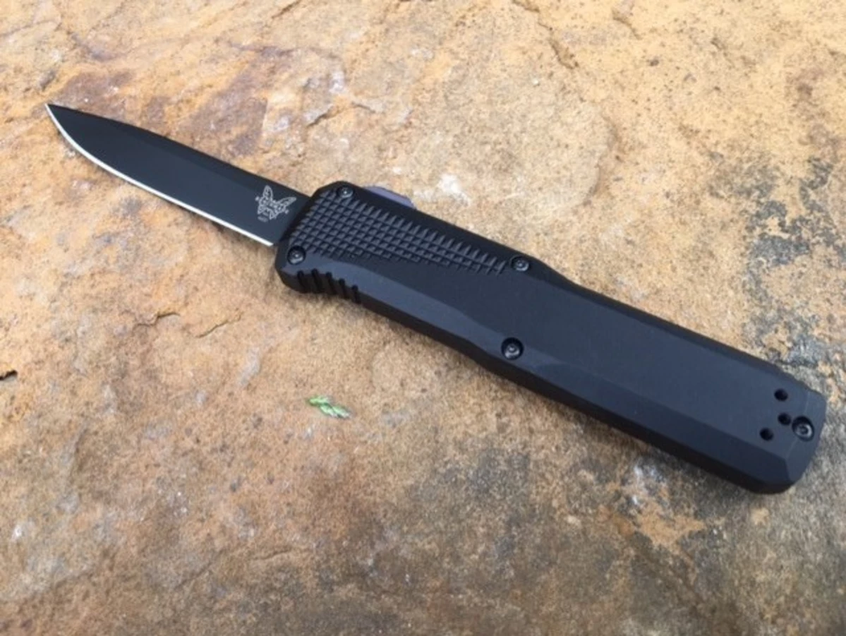 Are Switchblades & Automatic Knives Legal in Oklahoma?