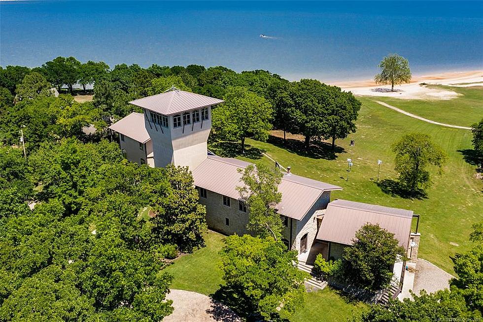 Check Out This Incredible Lake Texoma Mansion for Sale