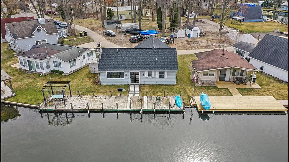 Live, Swim, and Gamble On Gun Lake In Shelbyville, Michigan Home