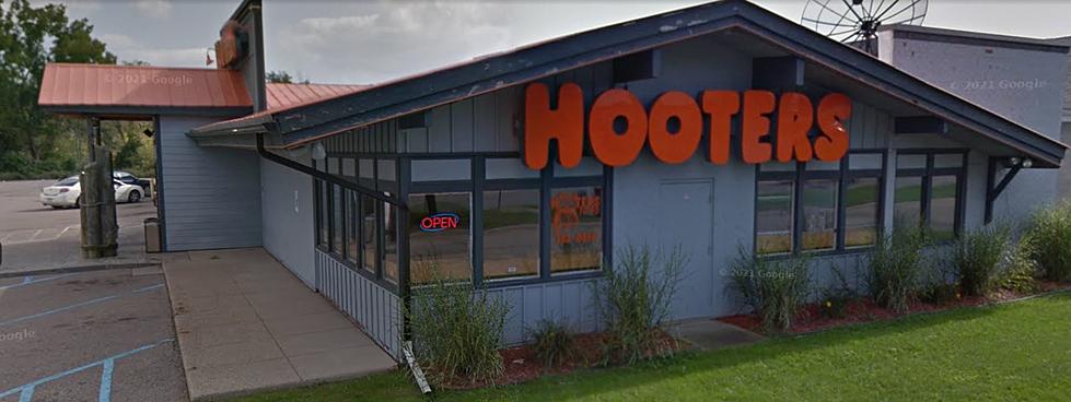 These Are The Last 4 Hooters Locations Remaining In Michigan