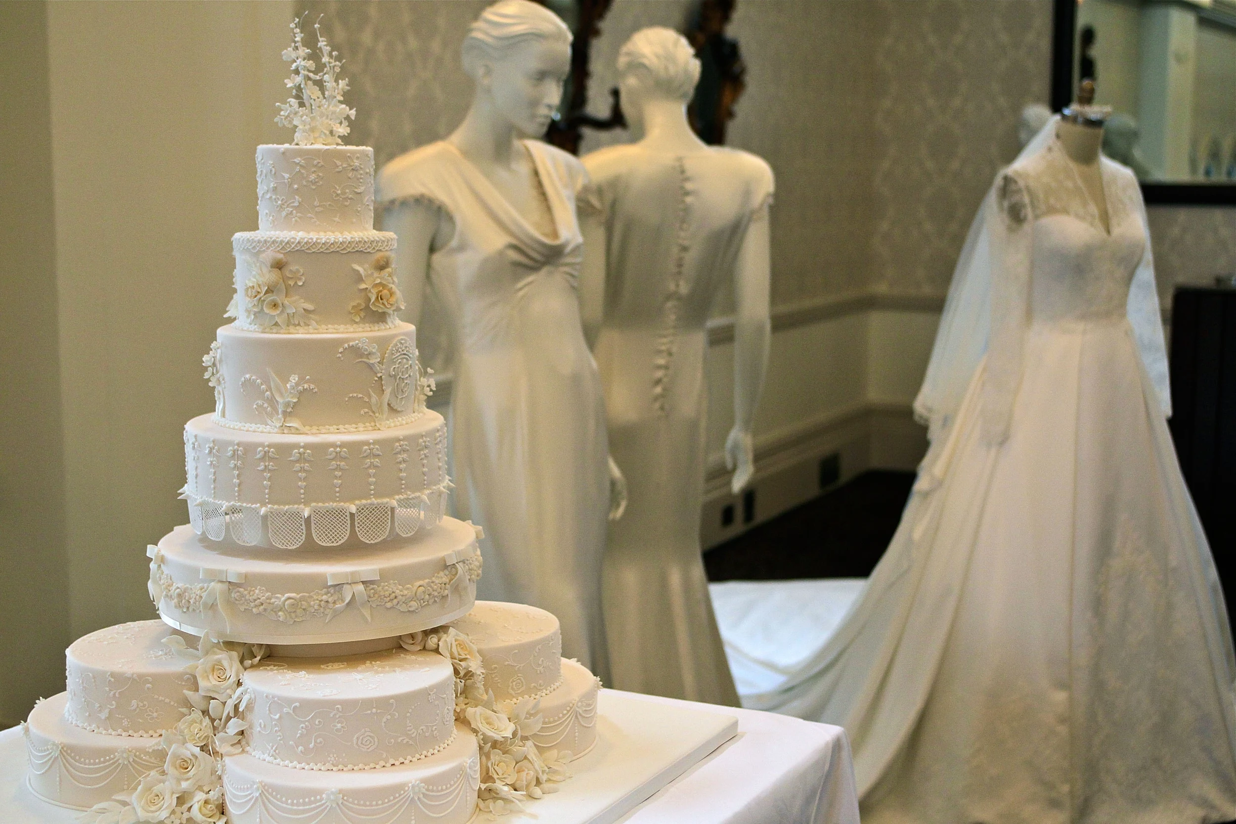 Life Size Wedding Gown Cake