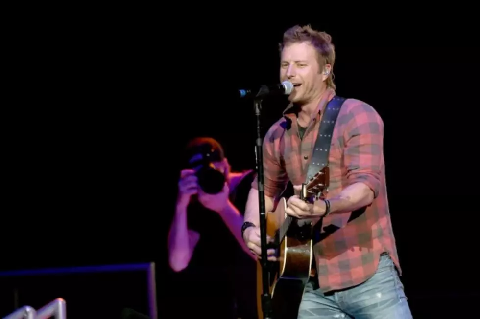 Dierks Bentley Vacationed With Who?