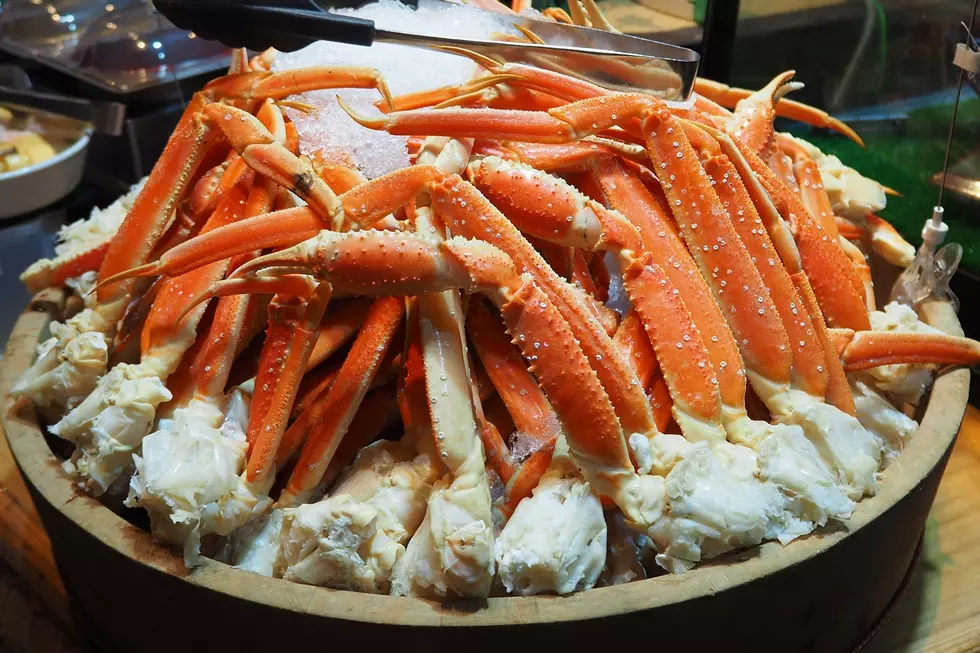Would You Get in a Fight Over Crab Legs and Use, uh, Weapons?