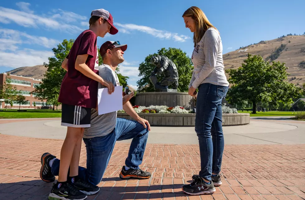 Delightful Marriage Proposal Highlights UM Griz Fans’ Homecoming
