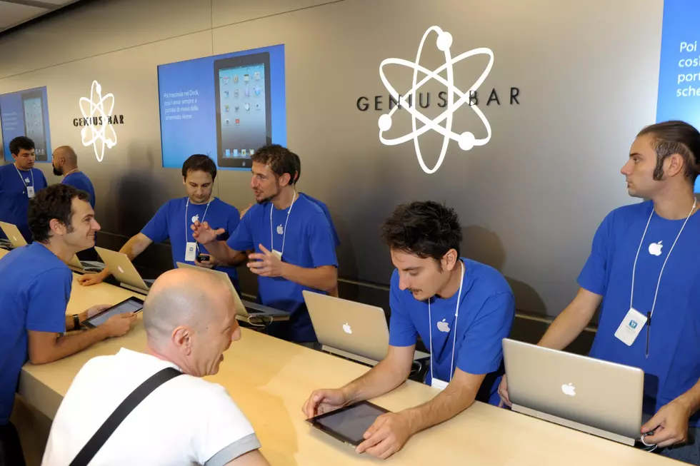 Apple Genius pay mn