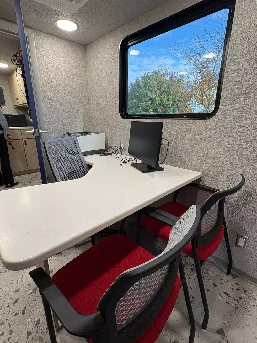 Inside FACU's new mobile branch (Nicole Minton/Townsquare Media)