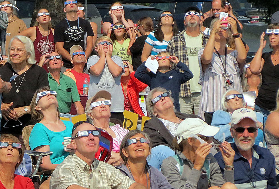 Hamilton’s Bitterroot College Hosts Hundreds for Eclipse