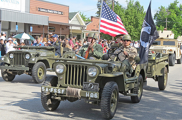 Another Huge Crowd for Corvallis Memorial Day Parade