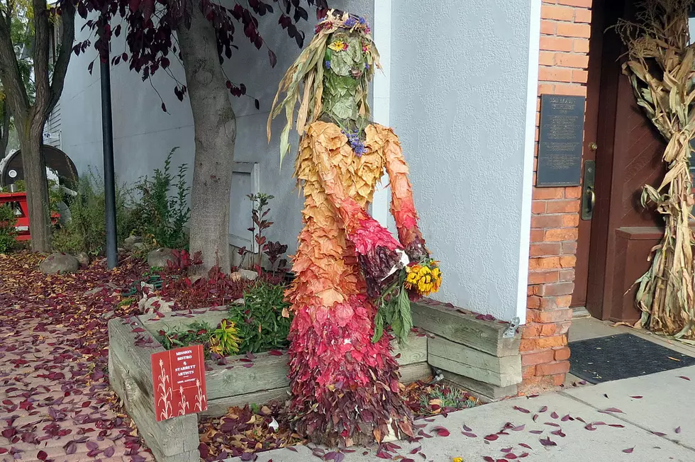 miss autumn scarecrow