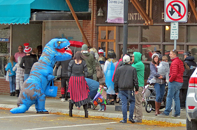 Hamilton&#8217;s Halloween Kids Parade Filled Main Street