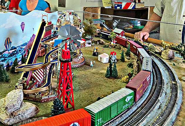 Toy Trains Deliver the Season in Stevensville