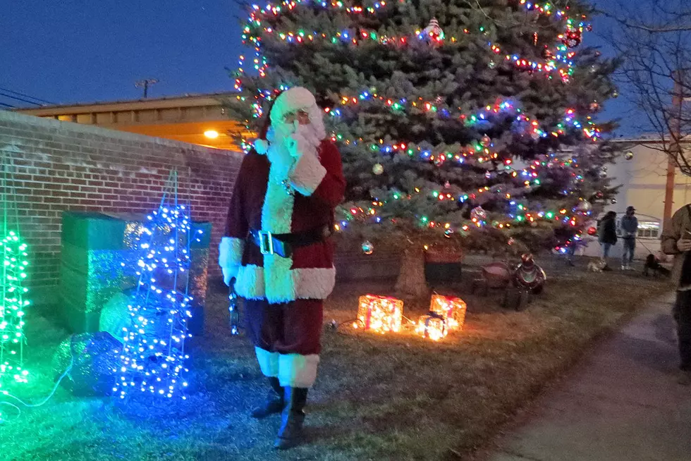 Santa Surprised Hamilton Tree Lighting Friday