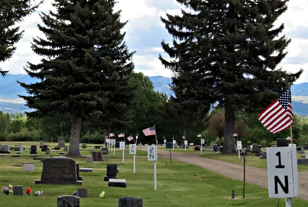 Hamilton Cemetery Graveside Crosses For Memorial Day