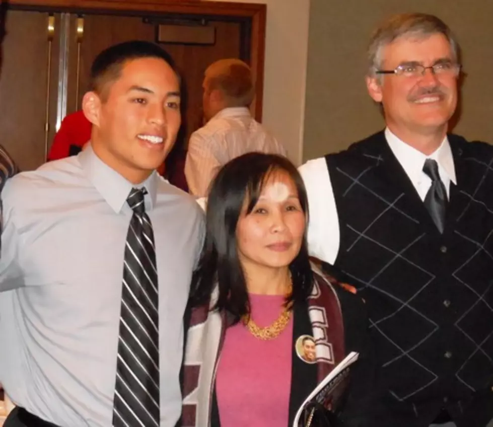 2012 Grizzly Football Awards Banquet on Sunday [AUDIO]