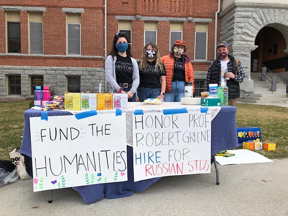 UM Humanities Students Protest Budget Cuts in front of Main Hall