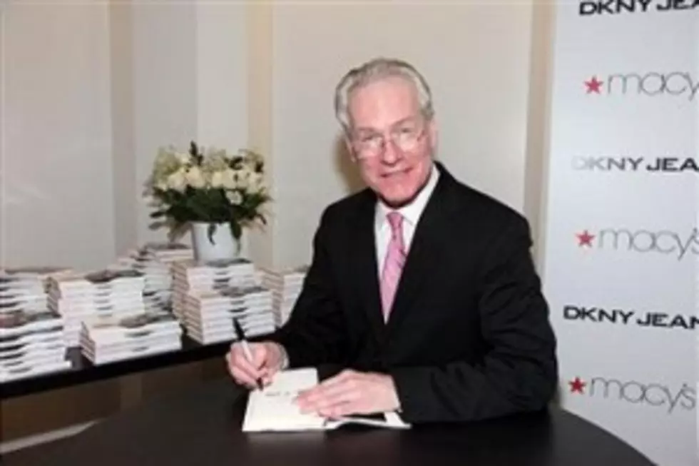 Tim Gunn To Fill Us In On His Fashion Tips