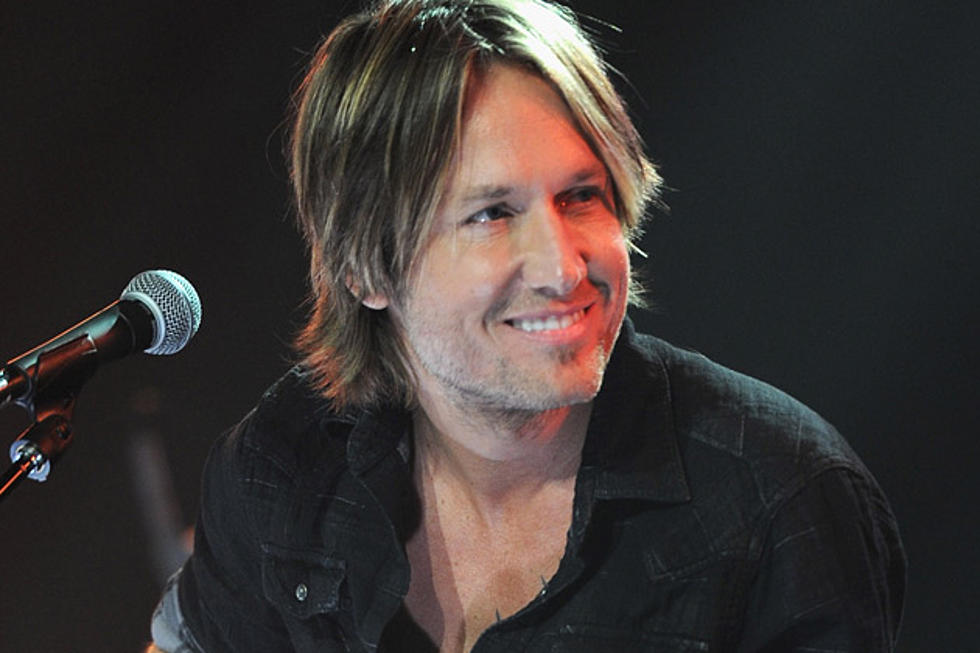 Keith Urban Snags Two CMAA Awards