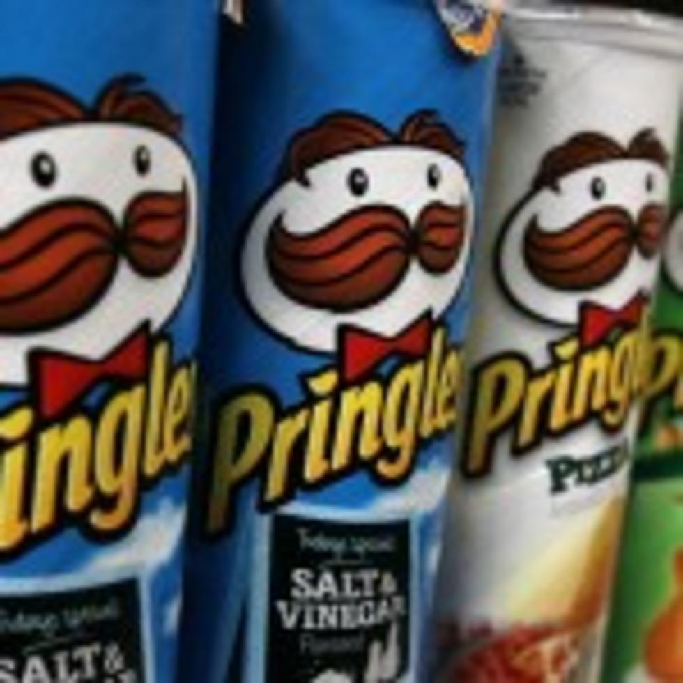 National Chip &#038; Dip Day &#8211; Men Double Dip More Than Women [Video]