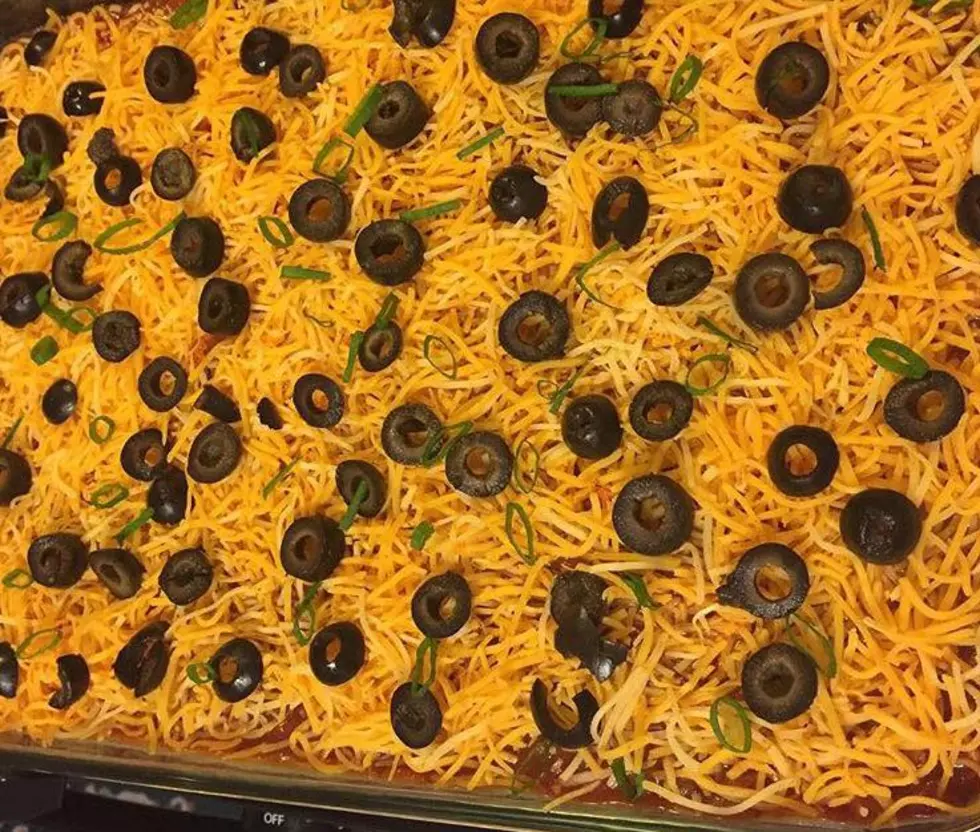 7 Layer Bean Dip for Your Super Bowl Party [RECIPE]