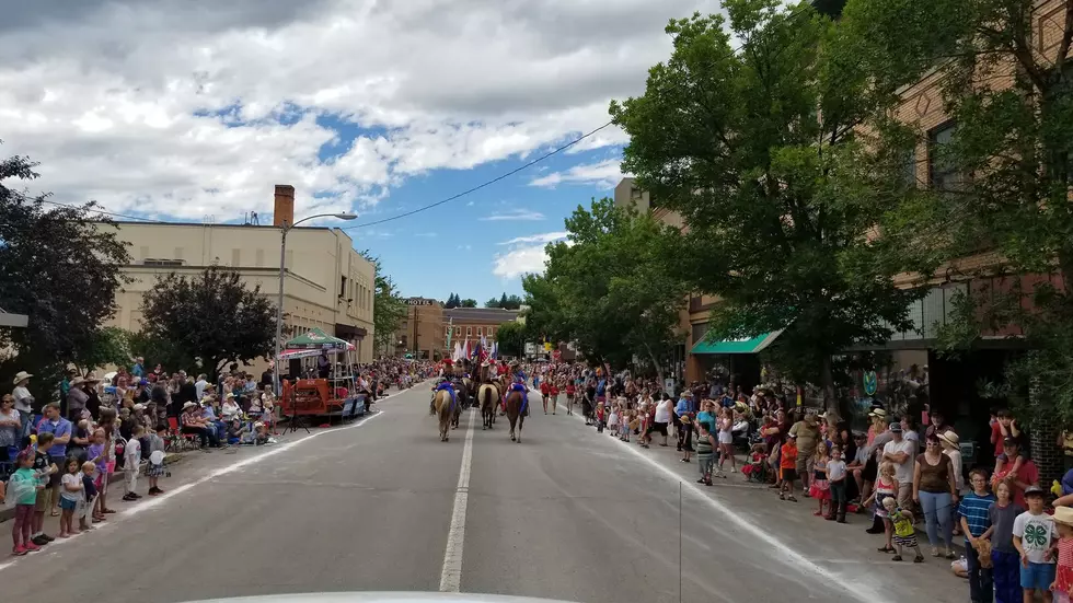 Enter Your Float in the Livingston Roundup Parade