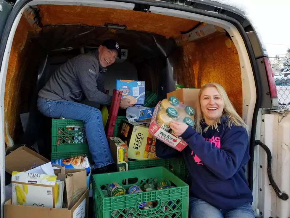 XL Nation Donates Food to Furloughed Local Government Workers