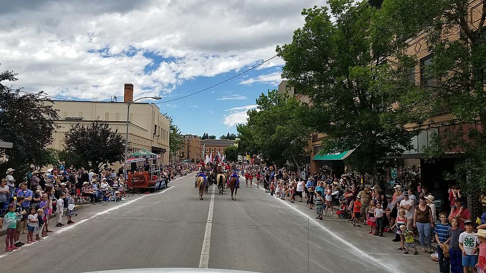 Enter Your Float in the Livingston Roundup Parade