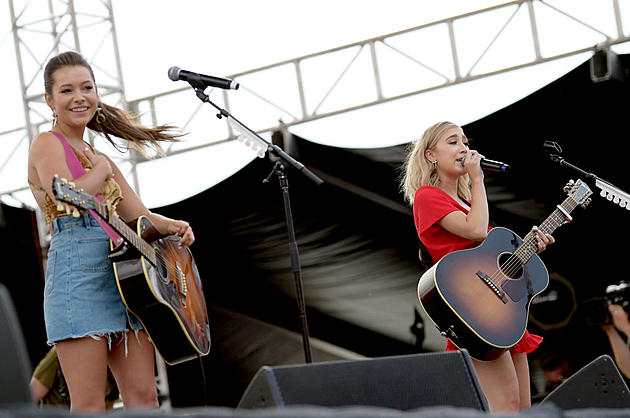 XL Country&#8217;s Jesse James Was a Backup Dancer For Maddie &#038; Tae