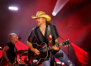 Jason Aldean Stops At Popular Bar In Bozeman