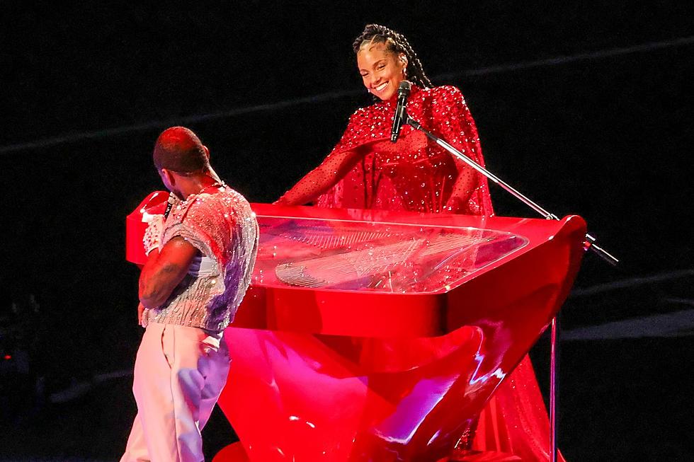 NFL Faces Backlash For Attempting To Fix Alicia Keys' Halftime Show Performance
