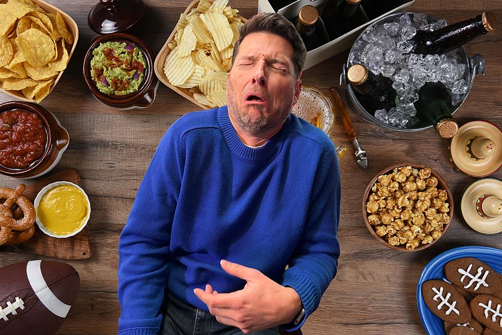 3 Snacks You Should Never Serve At Your Super Bowl Party