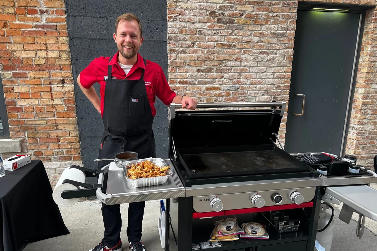 er Grills Made Free Beer and Hot Wing's Stomachs Very Happy