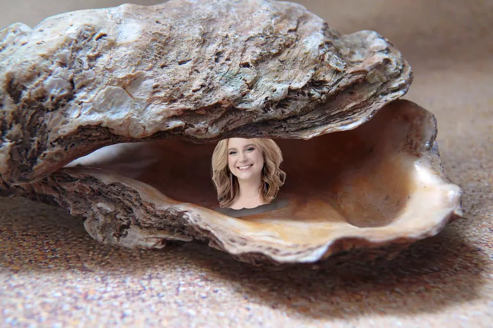 Maitlynn's Oyster Odyssey: "Oysters Are Cool"