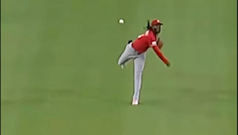 Elly De La Cruz With Another Crazy Throw