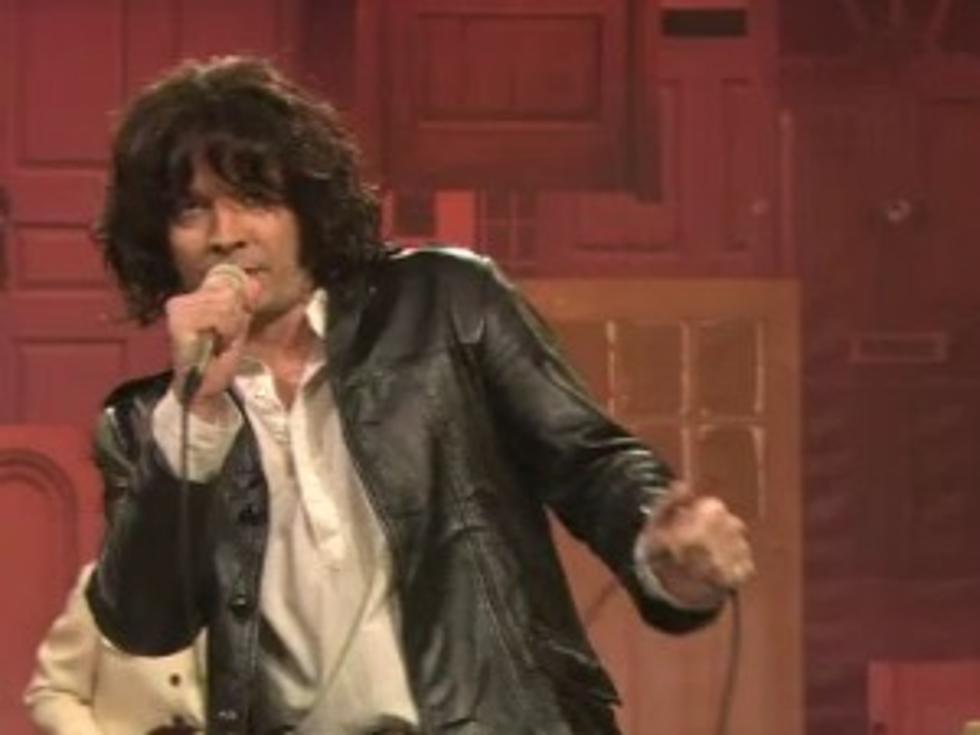 Jimmy Fallon Sings ‘Reading Rainbow’ Theme as The Doors’ Jim Morrison [VIDEO]