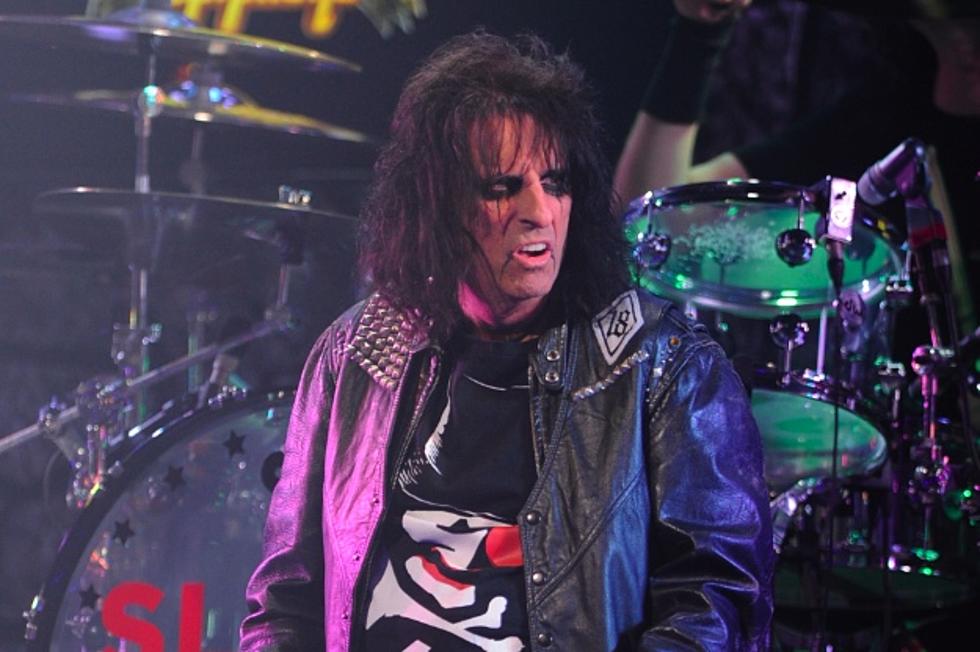 Alice Cooper Becomes ‘Dear Alice’