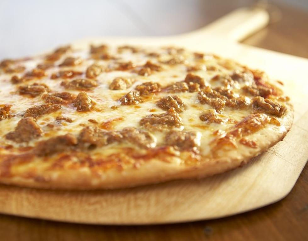 Did You Say Extra Sausage? Worker Is Busted For Rubbing His Junk on a Customer&#8217;s Pizza