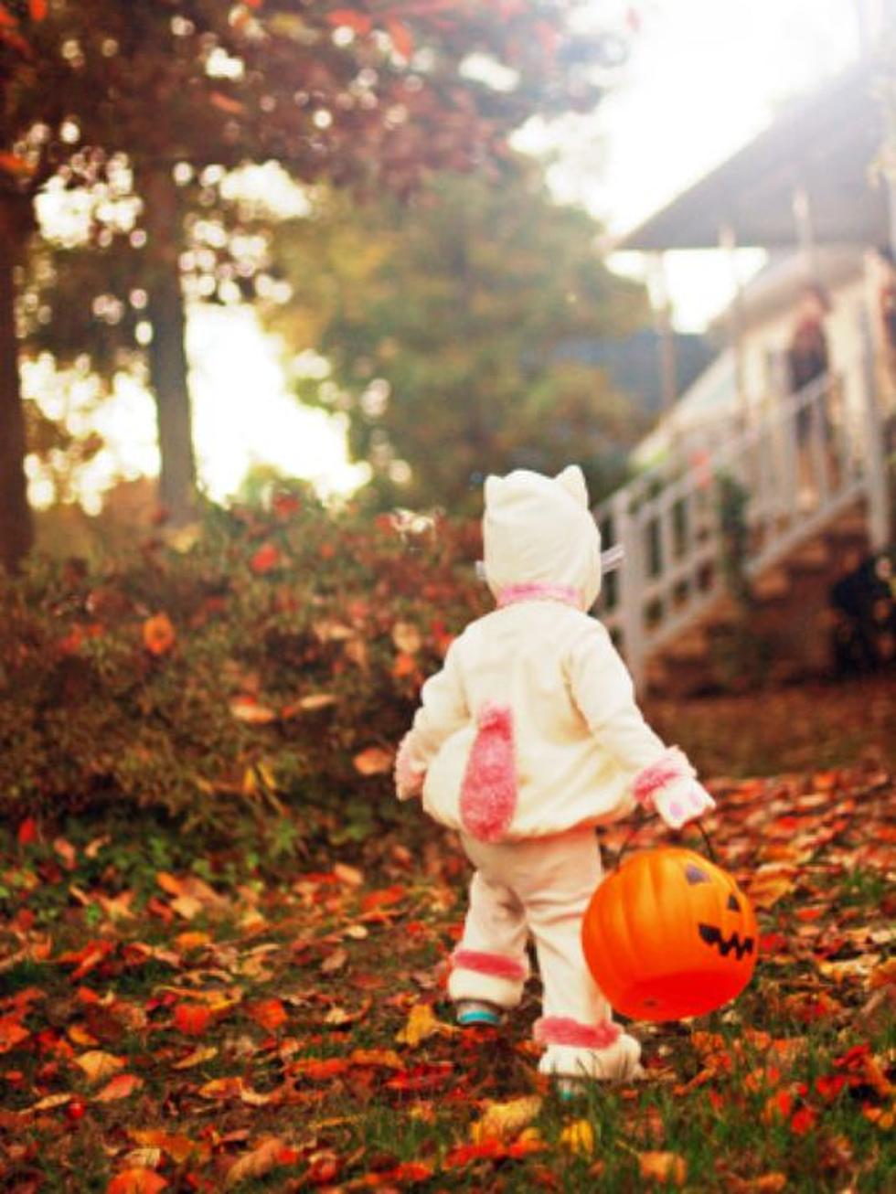 For Parents Who Almost Love Their Kids – Track Them With GPS on Halloween [App]
