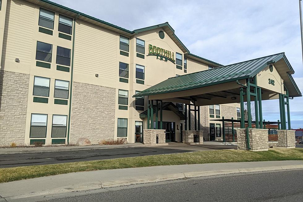 A Real Dinosaur Bone Sits in the Lobby of this Billings Hotel