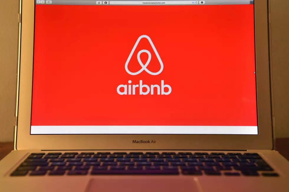 Airbnb Axes Montana Cabin Over Vaccine "Misinformation" 