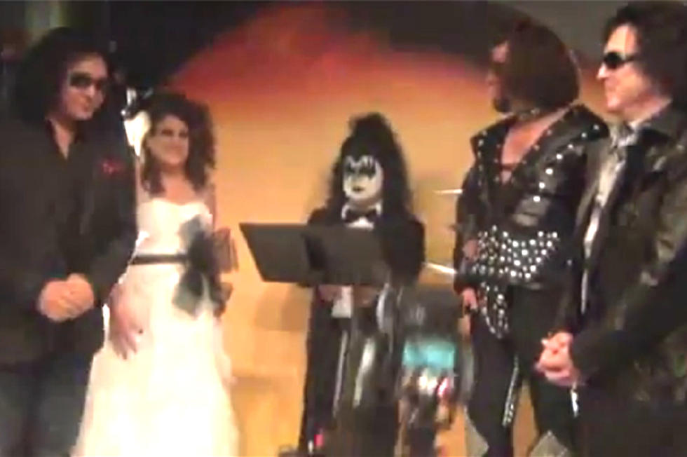 Gene Simmons Talks Marriage at the ‘Hotter Than Hell’ Chapel