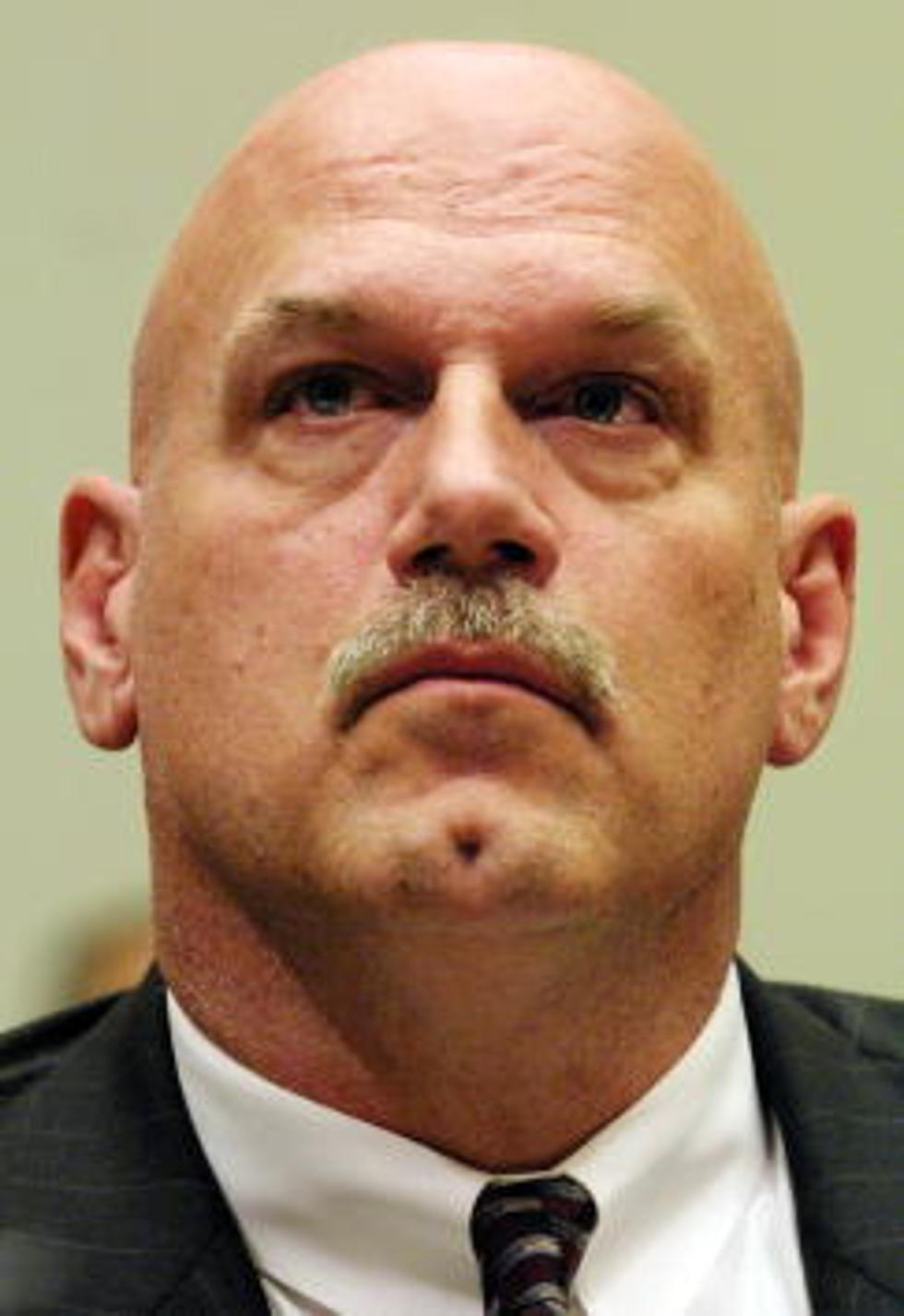 Jesse Ventura Sues Over Airport Security