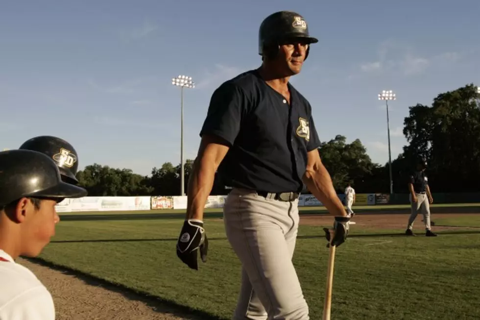 Jose Canseco Selling Baseball Cap Featured in Sports Bloppers! [VIDEO]