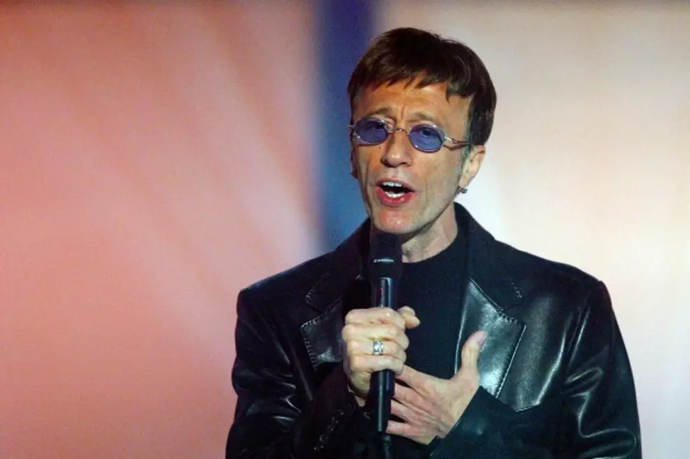 Robin Gibb’s Coffin To Travel Through Hometown Per His Wishes