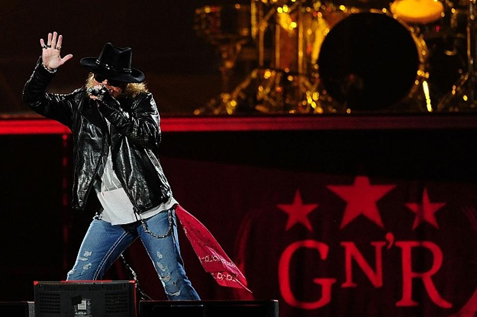 Axl Rose Halts Guns N’ Roses Concert In Wake of Unidentified Flying Objects Attack
